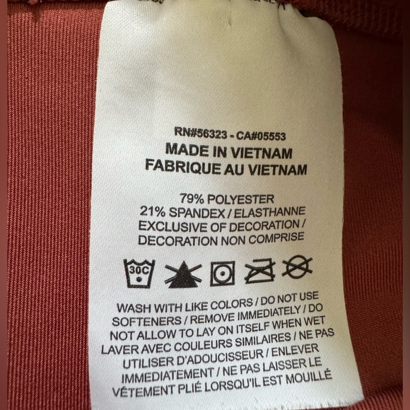 Nike One Dri-Fit Mid Rise Tight Fit Bike Shorts Women’s size Small - Picture 12 of 13